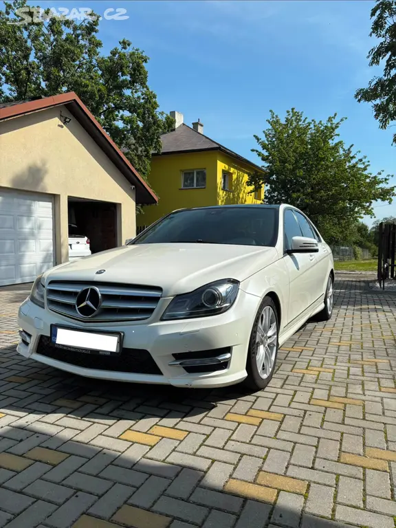 Mercedes-Benz C300 CDI 4MATIC, AMG paket,3.0 V6